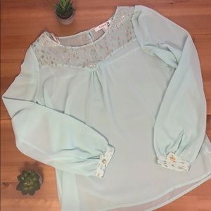 Forever 21 • Blouse